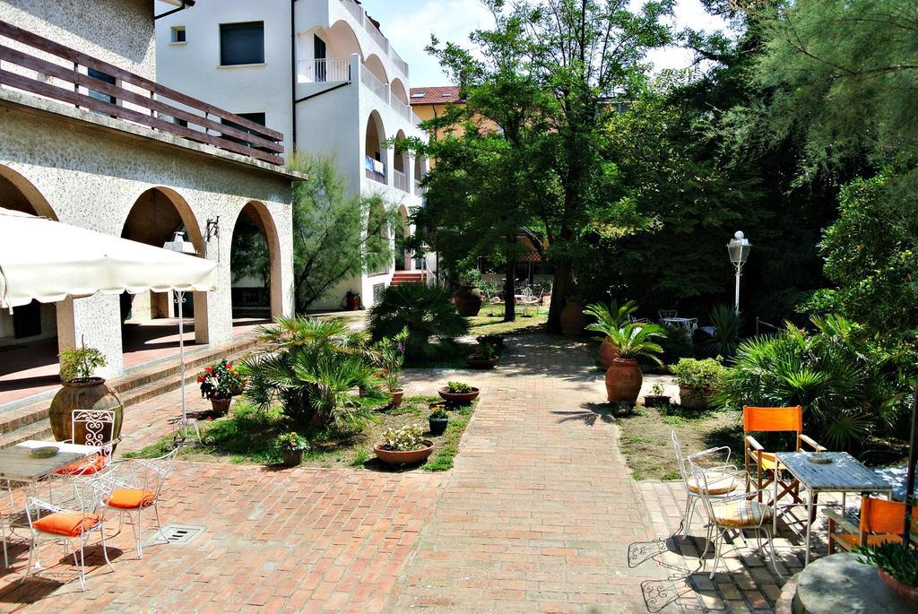 Hotel Villa Furia 贝拉里亚-伊贾马里纳 外观 照片